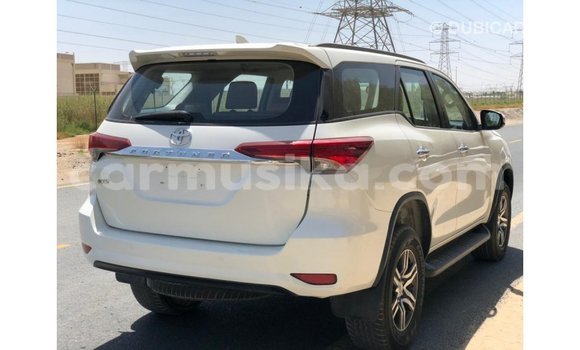 Buy Import Toyota Fortuner White Car in Import - Dubai in Harare Buy Import Toyota Fortuner White Car in Import - Dubai in Harare