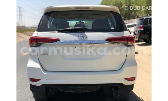 Buy Import Toyota Fortuner White Car in Import - Dubai in Harare Buy Import Toyota Fortuner White Car in Import - Dubai in Harare