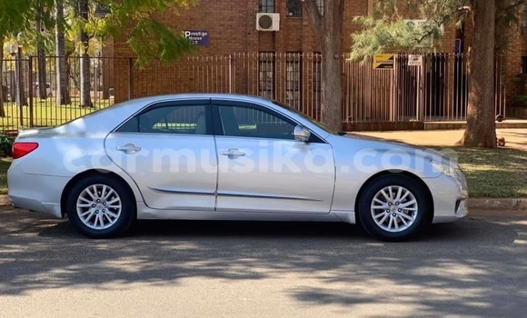 Nunua Ilio tumika Toyota Mark X Fedha Gari ndani ya Harare nchini Harare