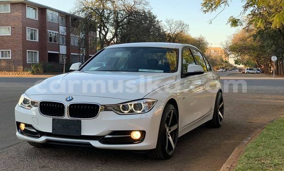 Acheter Occasion Voiture BMW 3–Series Blanc à Bulawayo, Bulawayo Acheter Occasion Voiture BMW 3–Series Blanc à Bulawayo, Bulawayo