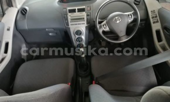 Buy Used Toyota Yaris Silver Car in Beitbridge in Matabeleland South Buy Used Toyota Yaris Silver Car in Beitbridge in Matabeleland South