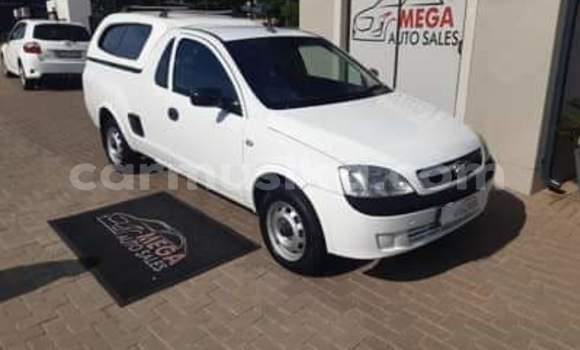 Buy Used Opel Corsa White Car in Beitbridge in Matabeleland South Buy Used Opel Corsa White Car in Beitbridge in Matabeleland South
