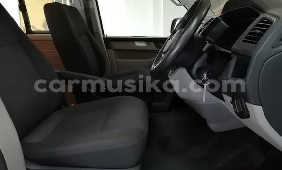 Tenga Tsaru Volkswagen Transporter Chena Mota in Harare in Harare Tenga Tsaru Volkswagen Transporter Chena Mota in Harare in Harare