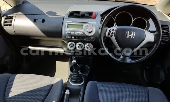 Acheter Occasion Voiture Honda Fit Gris à Beitbridge, Matabeleland South Acheter Occasion Voiture Honda Fit Gris à Beitbridge, Matabeleland South