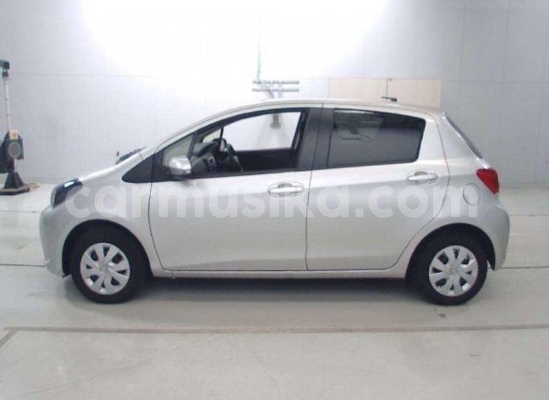 Big with watermark toyota vitz matabeleland south beitbridge 16998