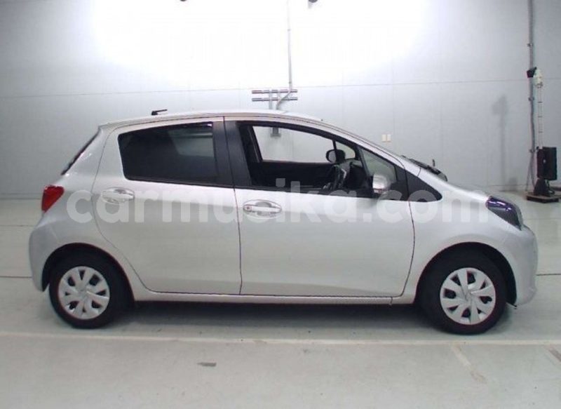 Big with watermark toyota vitz matabeleland south beitbridge 16998