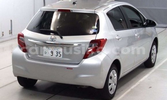 Buy Used Toyota Vitz Silver Car in Beitbridge in Matabeleland South Buy Used Toyota Vitz Silver Car in Beitbridge in Matabeleland South