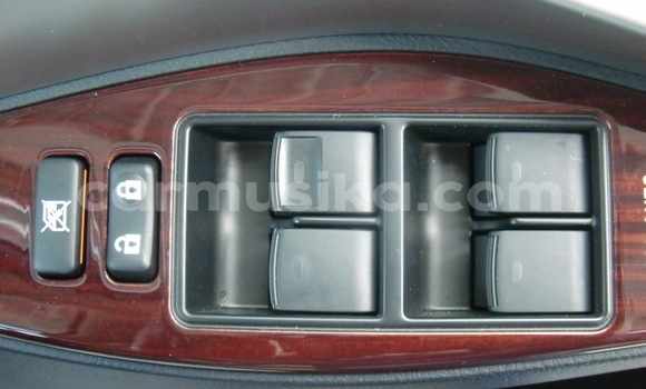 Acheter Occasion Voiture Toyota Allion Blanc à Beitbridge, Matabeleland South Acheter Occasion Voiture Toyota Allion Blanc à Beitbridge, Matabeleland South