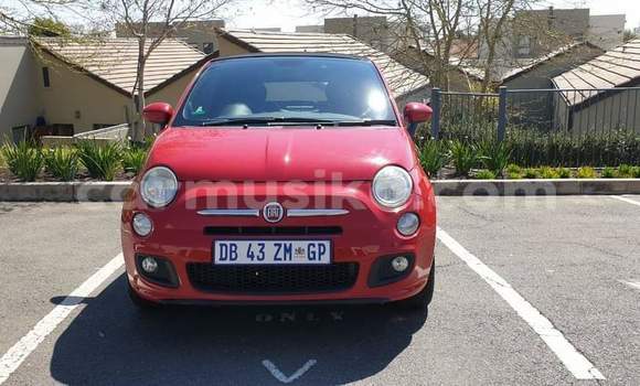 Nunua Ilio tumika Fiat 124 Nyekundu Gari ndani ya Beitbridge nchini Matabeleland Kusini