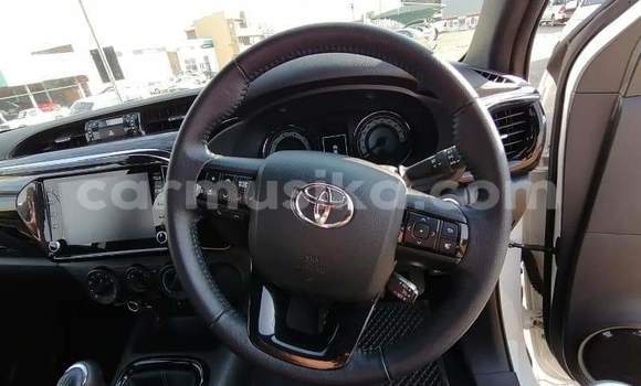 Acheter Occasion Voiture Toyota Hilux Blanc à Beitbridge, Matabeleland South Acheter Occasion Voiture Toyota Hilux Blanc à Beitbridge, Matabeleland South