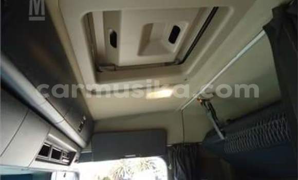 Acheter Occasion Utilitaire Scania R420 Blanc à Beitbridge, Matabeleland South Acheter Occasion Utilitaire Scania R420 Blanc à Beitbridge, Matabeleland South