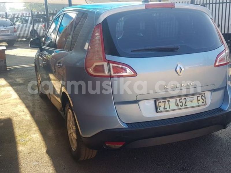 Big with watermark renault scenic matabeleland south beitbridge 17016