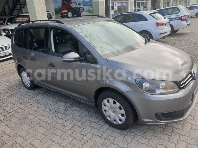 Big with watermark volkswagen touran matabeleland south beitbridge 17029