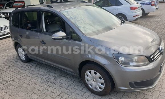 Buy Used Volkswagen Touran Other Car in Beitbridge in Matabeleland South