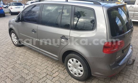 Acheter Occasion Voiture Volkswagen Touran Autre à Beitbridge, Matabeleland South Acheter Occasion Voiture Volkswagen Touran Autre à Beitbridge, Matabeleland South