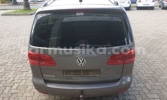 Acheter Occasion Voiture Volkswagen Touran Autre à Beitbridge, Matabeleland South Acheter Occasion Voiture Volkswagen Touran Autre à Beitbridge, Matabeleland South