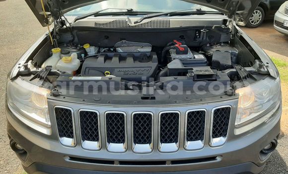Acheter Occasion Voiture Jeep Compass Gris à Beitbridge, Matabeleland South Acheter Occasion Voiture Jeep Compass Gris à Beitbridge, Matabeleland South