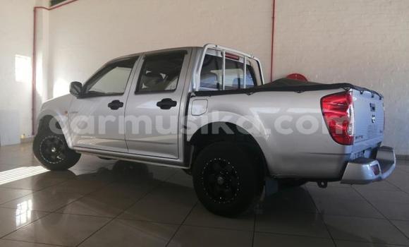 Buy Used GMC Yukon Silver Car in Harare in Harare Buy Used GMC Yukon Silver Car in Harare in Harare