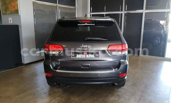 Buy Used Jeep Grand Cherokee Silver Car in Beitbridge in Matabeleland South Buy Used Jeep Grand Cherokee Silver Car in Beitbridge in Matabeleland South