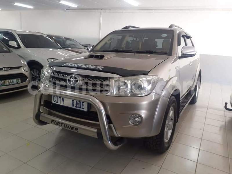 Big with watermark toyota fortuner matabeleland south beitbridge 17049