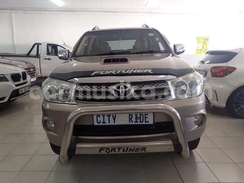 Big with watermark toyota fortuner matabeleland south beitbridge 17049