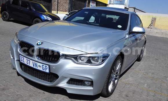 Nunua Ilio tumika BMW 340 Fedha Gari ndani ya Beitbridge nchini Matabeleland Kusini Nunua Ilio tumika BMW 340 Fedha Gari ndani ya Beitbridge nchini Matabeleland Kusini