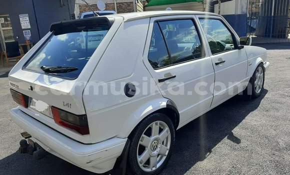 Buy Used Volkswagen Golf White Car in Beitbridge in Matabeleland South Buy Used Volkswagen Golf White Car in Beitbridge in Matabeleland South