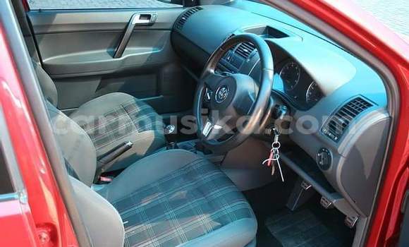 Tenga Tsaru Volkswagen Polo Tsvuku Mota in Beitbridge in Matabeleland South Tenga Tsaru Volkswagen Polo Tsvuku Mota in Beitbridge in Matabeleland South