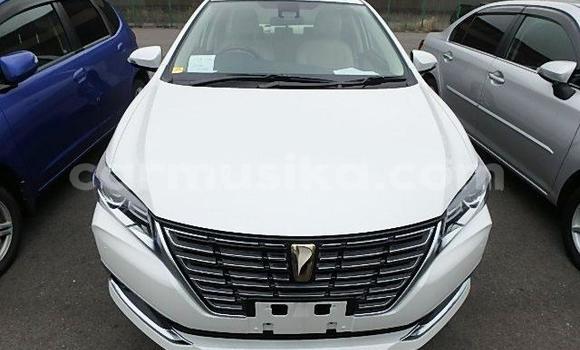 Nunua Ilio tumika Toyota Premio Nyeupe Gari ndani ya Beitbridge nchini Matabeleland Kusini