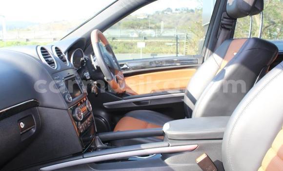 Buy Used Mercedes‒Benz ML–Class White Car in Beitbridge in Matabeleland South Buy Used Mercedes‒Benz ML–Class White Car in Beitbridge in Matabeleland South