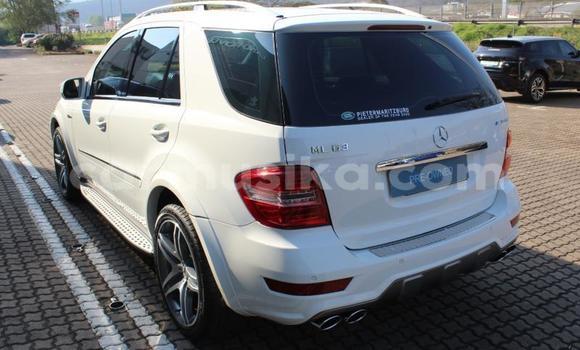 Buy Used Mercedes‒Benz ML–Class White Car in Beitbridge in Matabeleland South Buy Used Mercedes‒Benz ML–Class White Car in Beitbridge in Matabeleland South