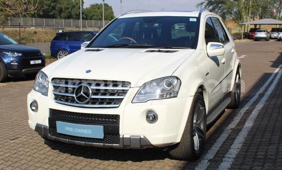 Buy Used Mercedes‒Benz ML–Class White Car in Beitbridge in Matabeleland South Buy Used Mercedes‒Benz ML–Class White Car in Beitbridge in Matabeleland South
