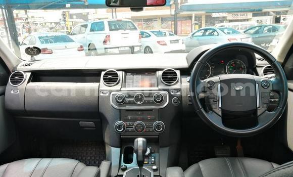 Nunua Ilio tumika Land Rover Discovery Fedha Gari ndani ya Beitbridge nchini Matabeleland Kusini Nunua Ilio tumika Land Rover Discovery Fedha Gari ndani ya Beitbridge nchini Matabeleland Kusini