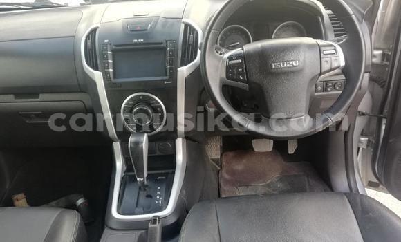 Acheter Occasion Voiture Isuzu KB Blanc à Beitbridge, Matabeleland South Acheter Occasion Voiture Isuzu KB Blanc à Beitbridge, Matabeleland South