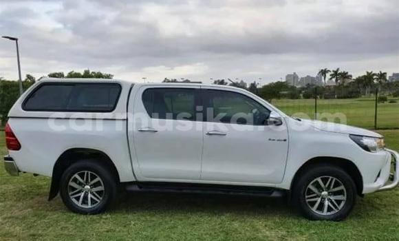 Tenga Tsaru Toyota Hilux Chena Mota in Borrowdale in Harare Tenga Tsaru Toyota Hilux Chena Mota in Borrowdale in Harare