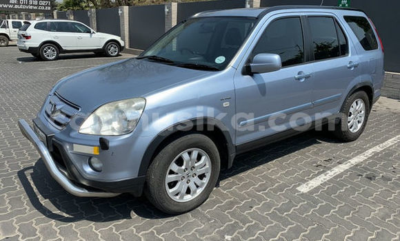 Nunua Ilio tumika Honda CR–V Fedha Gari ndani ya Borrowdale nchini Harare Nunua Ilio tumika Honda CR–V Fedha Gari ndani ya Borrowdale nchini Harare