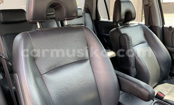 Nunua Ilio tumika Honda CR–V Fedha Gari ndani ya Borrowdale nchini Harare Nunua Ilio tumika Honda CR–V Fedha Gari ndani ya Borrowdale nchini Harare