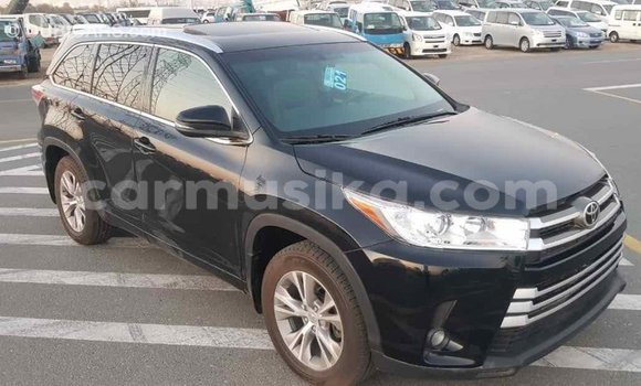 Tenga Imported Toyota Highlander Nhema Mota in Import - Dubai in Harare Tenga Imported Toyota Highlander Nhema Mota in Import - Dubai in Harare