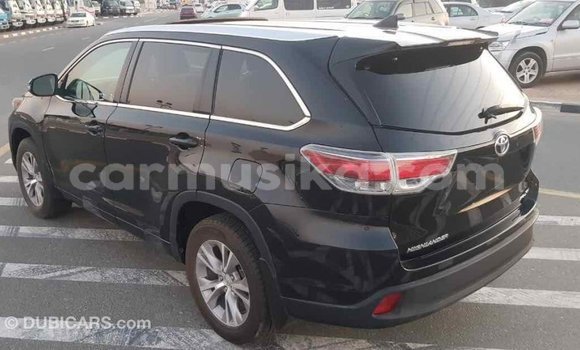 Tenga Imported Toyota Highlander Nhema Mota in Import - Dubai in Harare Tenga Imported Toyota Highlander Nhema Mota in Import - Dubai in Harare