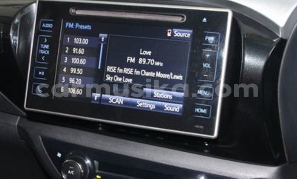 Acheter Occasion Voiture Toyota Hilux Blanc à Bulawayo, Bulawayo Acheter Occasion Voiture Toyota Hilux Blanc à Bulawayo, Bulawayo