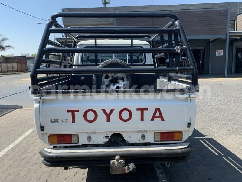 Big with watermark toyota land cruiser matabeleland south beitbridge 17081