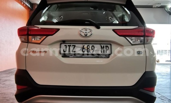 Buy Used Toyota Rush White Car in Beitbridge in Matabeleland South Buy Used Toyota Rush White Car in Beitbridge in Matabeleland South