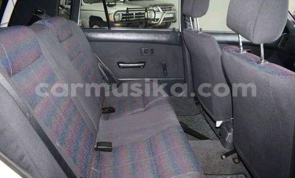 Acheter Occasion Voiture Toyota Altezza Blanc à Beitbridge, Matabeleland South Acheter Occasion Voiture Toyota Altezza Blanc à Beitbridge, Matabeleland South