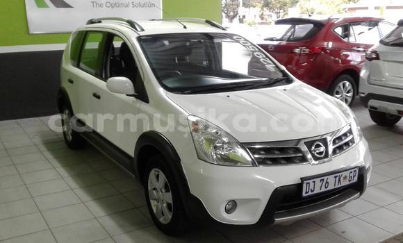 Acheter Occasion Voiture Nissan Avenir Blanc à Beitbridge, Matabeleland South Acheter Occasion Voiture Nissan Avenir Blanc à Beitbridge, Matabeleland South