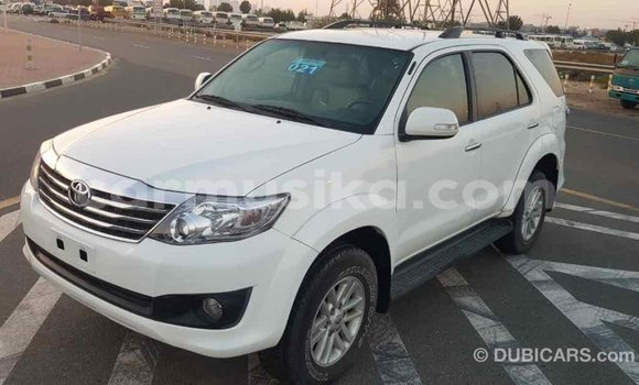 Tenga Imported Toyota Fortuner Chena Mota in Import - Dubai in Harare Tenga Imported Toyota Fortuner Chena Mota in Import - Dubai in Harare