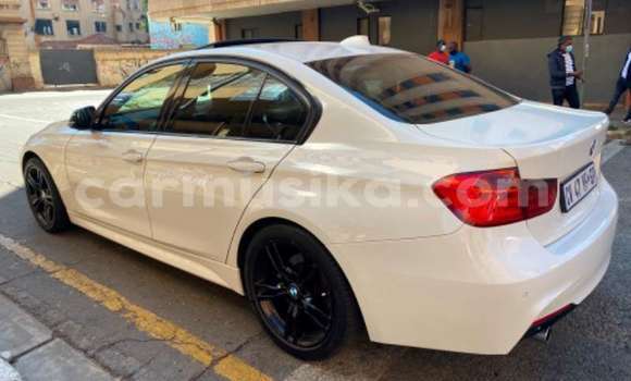 Nunua Ilio tumika BMW 3–Series Nyeupe Gari ndani ya Beitbridge nchini Matabeleland Kusini