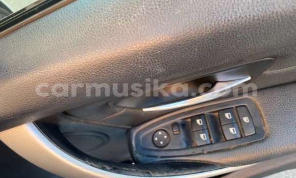 Acheter Occasion Voiture BMW 3–Series Blanc à Beitbridge, Matabeleland South Acheter Occasion Voiture BMW 3–Series Blanc à Beitbridge, Matabeleland South