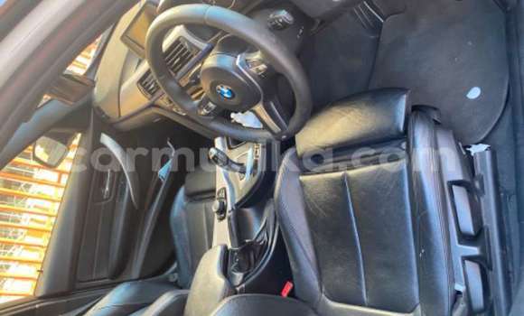 Acheter Occasion Voiture BMW 3–Series Blanc à Beitbridge, Matabeleland South Acheter Occasion Voiture BMW 3–Series Blanc à Beitbridge, Matabeleland South