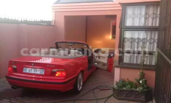 Buy Used BMW 3–Series Red Car in Beitbridge in Matabeleland South