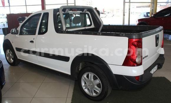 Tenga Tsaru Nissan NV200 Chena Mota in Borrowdale in Harare Tenga Tsaru Nissan NV200 Chena Mota in Borrowdale in Harare